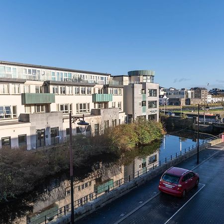 Modern Canal View Home, In City Centre, Sleeps 8 Galway Dış mekan fotoğraf