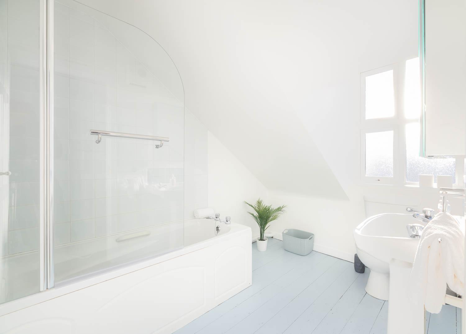 Modern Canal View Home, In City Centre, Sleeps 8 Galway Dış mekan fotoğraf